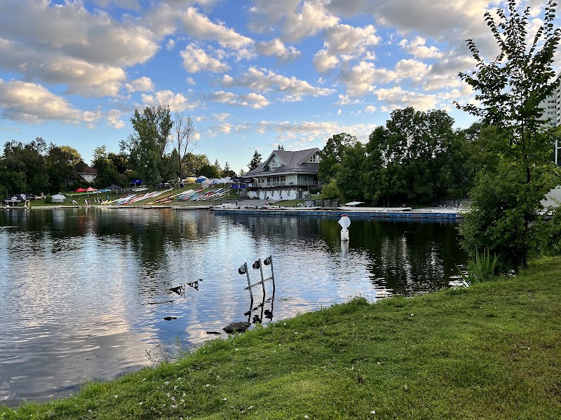 Hog's Back Park
